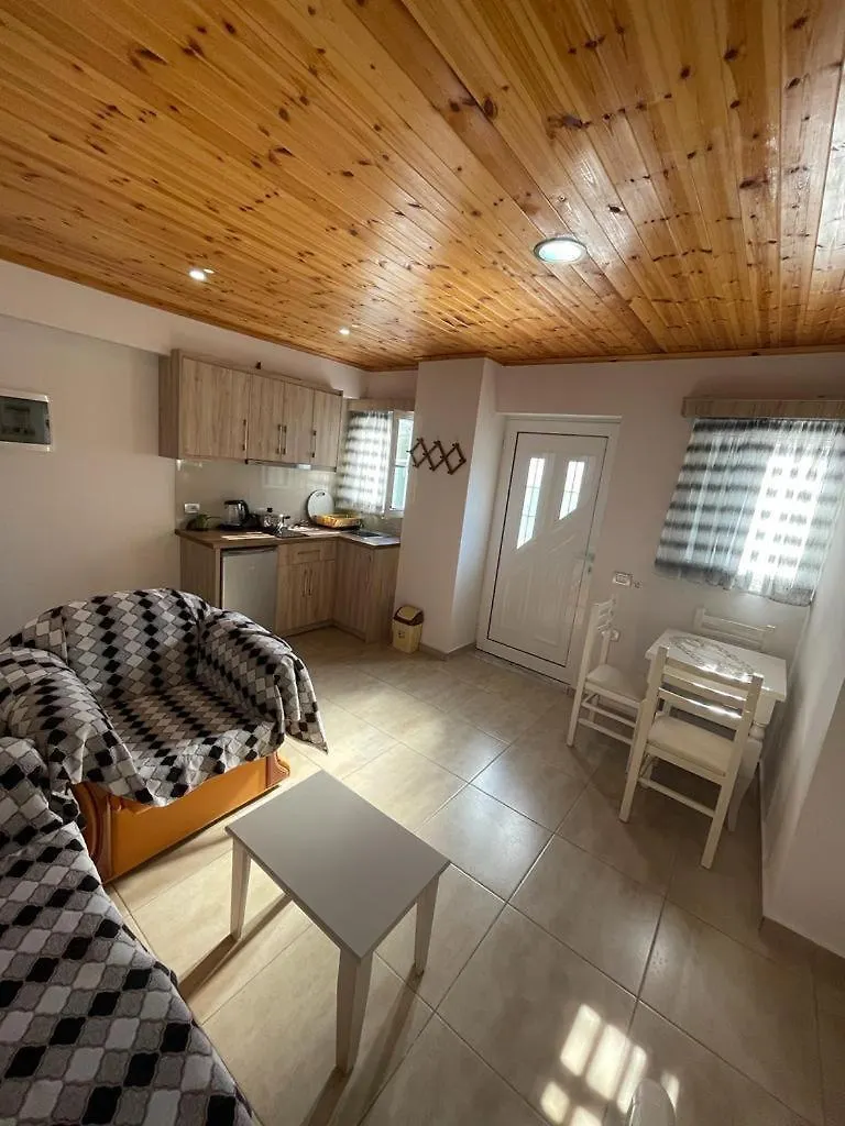 Joni'S Apartments Sarande 0*,