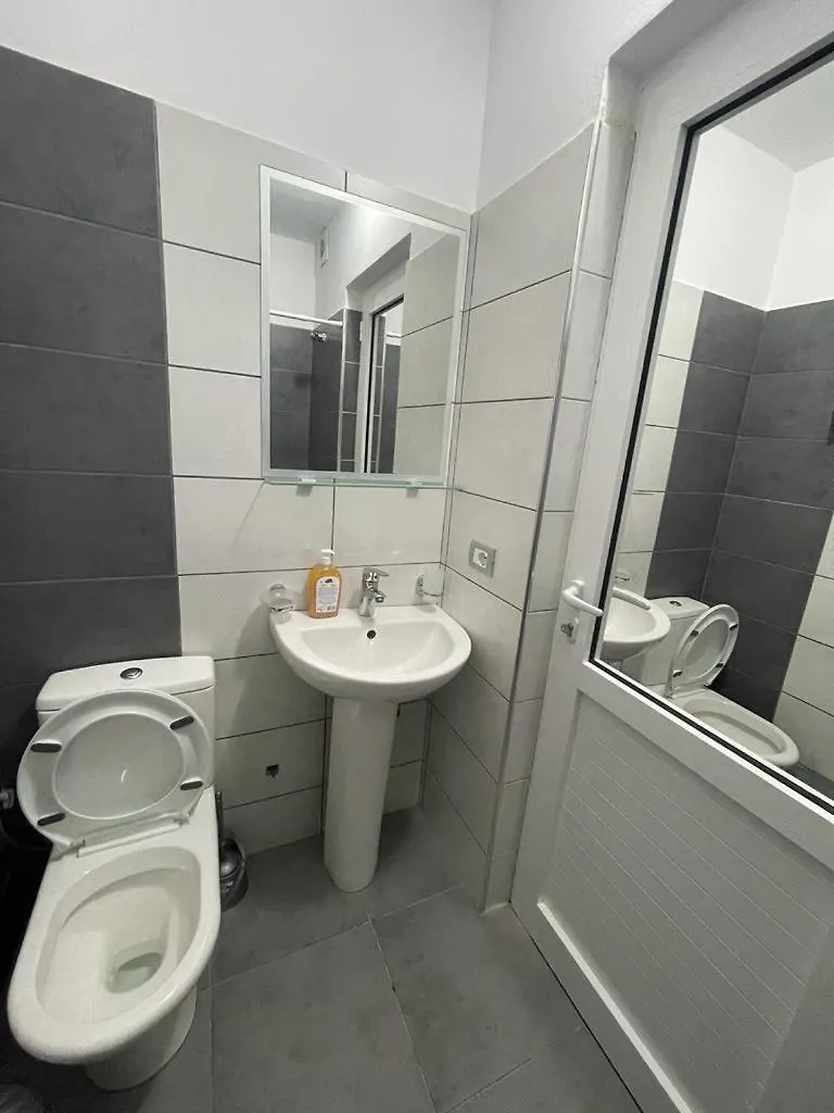 Joni'S Apartments Sarandë Albania